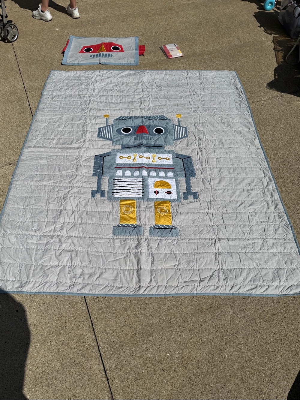 Crate & Kids Twin robot quilt
